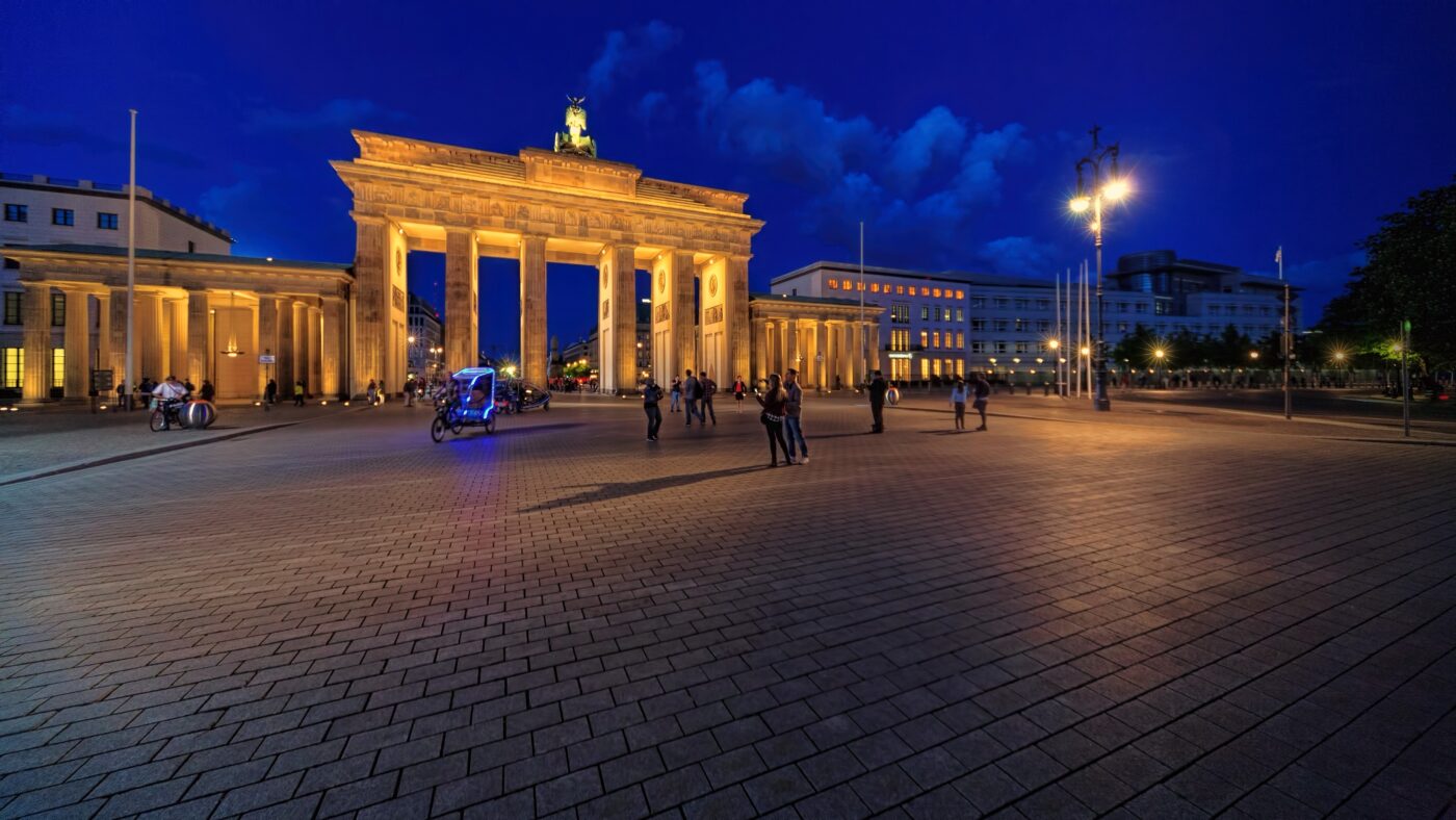 berlin-brandenburg-gate-building-1114892