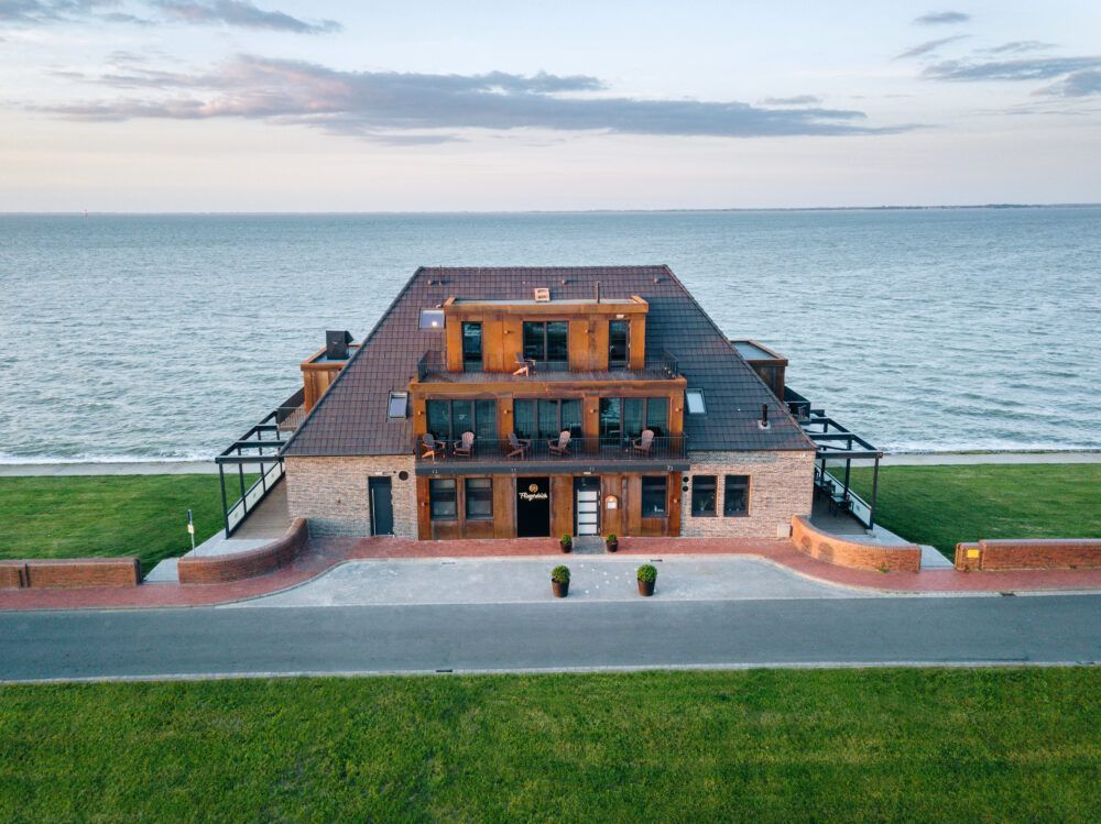 Fliegerdeich_DJI_0210Luftbild_TomMerkel - Fliegerdeich Hotel & Restaurant