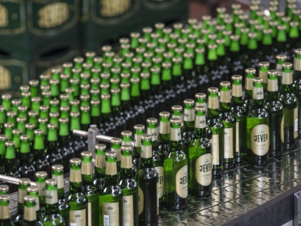 SB2015 Jever Abfüllung Flaschen Q01 - Friesisches Brauhaus zu Jever