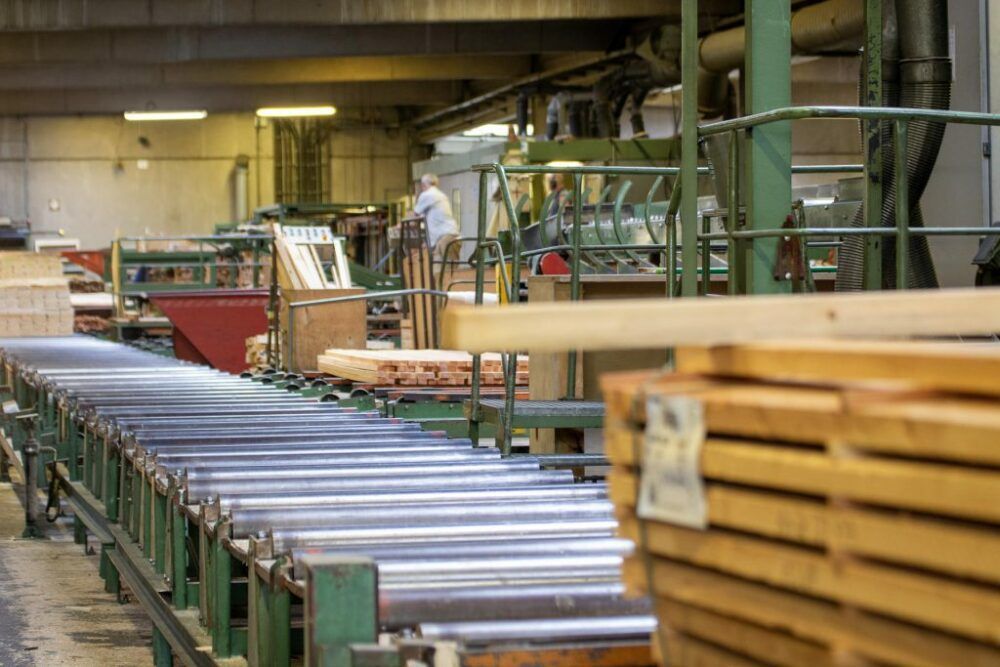 hbv-Maschinenhalle 2 - HBV Holz- und Baustoff- Vertrieb GmbH & Co. KG