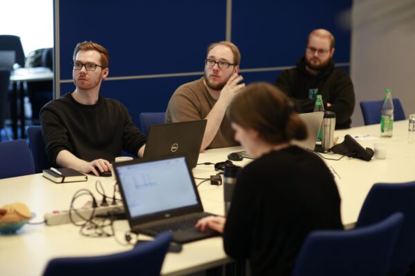 Personen, Gruppe, Schulungsraum, Meeting #1 - SELOS Informationssysteme GmbH